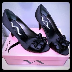 Ruffle peep toe Heels